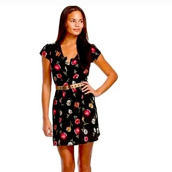 Tucker for Target Black & Pink Floral Print Short Sleeve Dress Size Medium - Picture 1 of 11